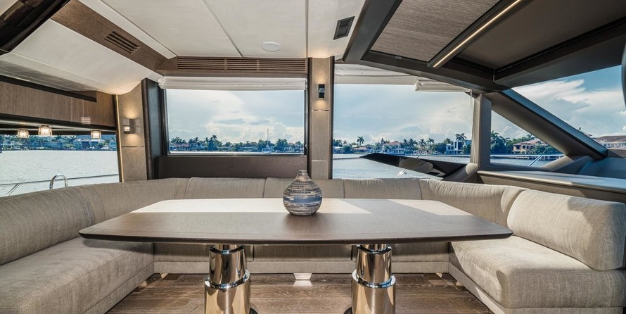 Galeon 680 FLY