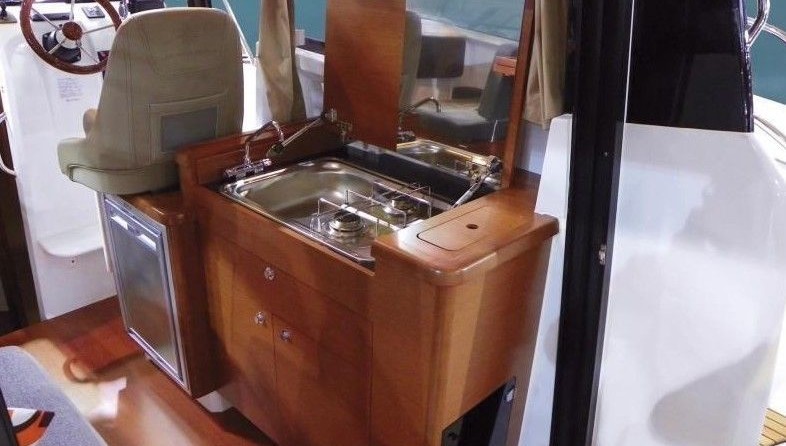 Jeanneau Merry Fisher 855