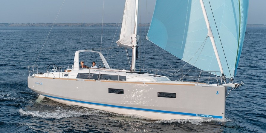 Beneteau Oceanis 38