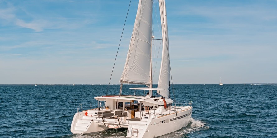 Lagoon 450 S