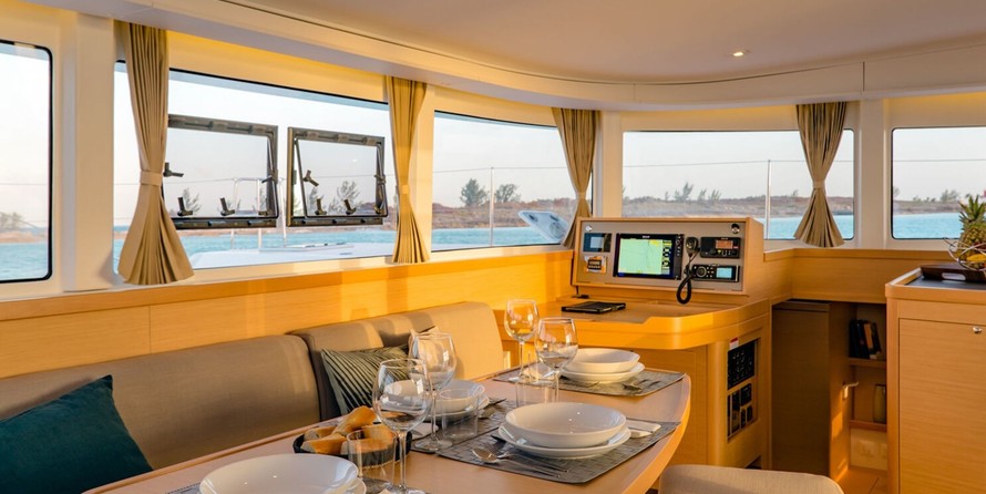 Lagoon 42