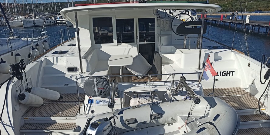 Lagoon 40