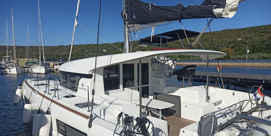 Lagoon 40
