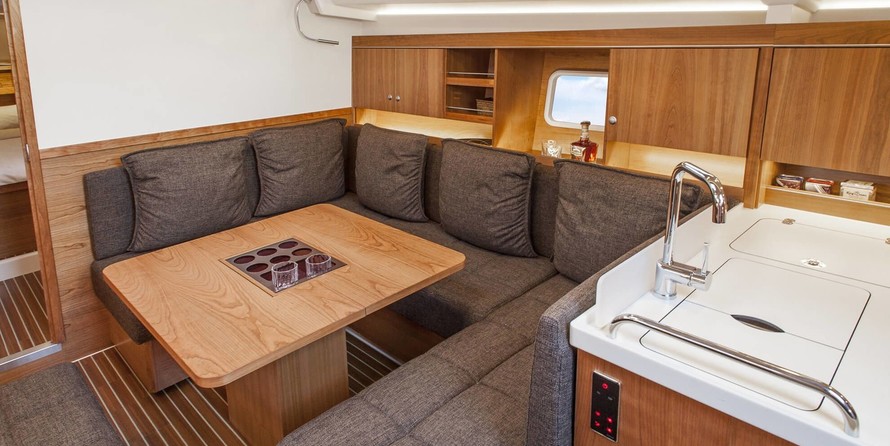 Hanse 445