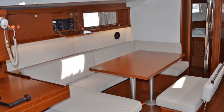 Beneteau Oceanis 48
