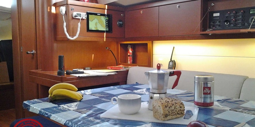 Beneteau Oceanis 48