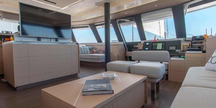 Fountaine Pajot Alegria 67