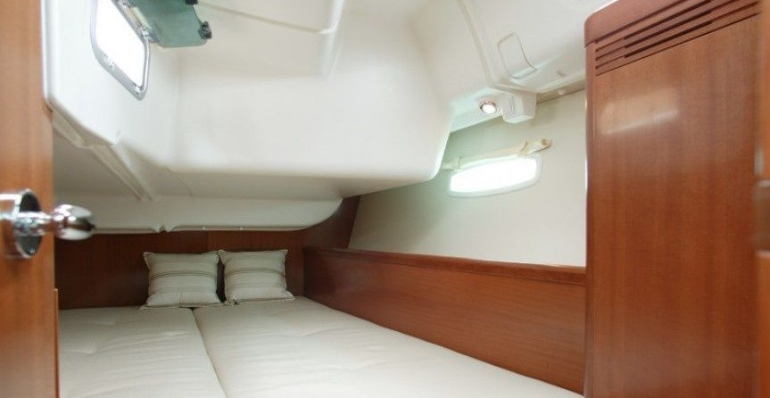 Beneteau Oceanis 40