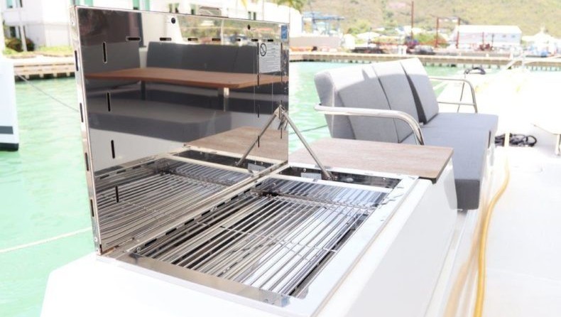 Fountaine Pajot Astréa 42