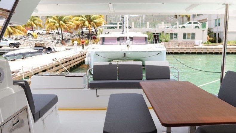 Fountaine Pajot Astréa 42