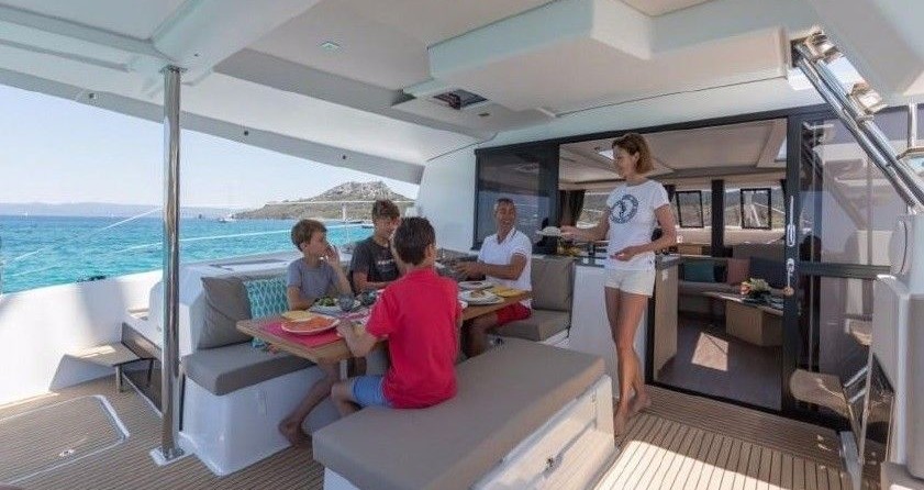 Fountaine Pajot Saona 47
