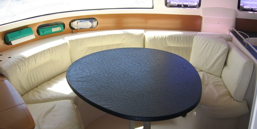 Fountaine pajot belize 43