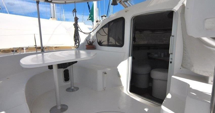 Fountaine pajot belize 43