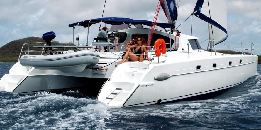 Fountaine pajot belize 43