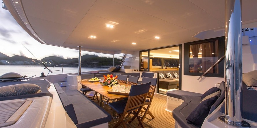 Fountaine pajot victoria 67