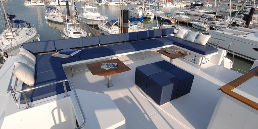 Fountaine pajot victoria 67