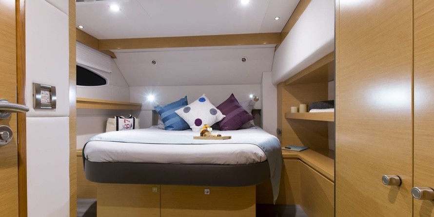 Fountaine pajot victoria 67