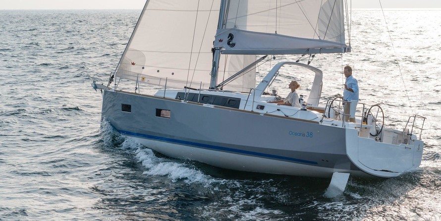 Beneteau Oceanis 38