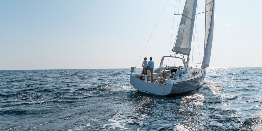 Beneteau Oceanis 38