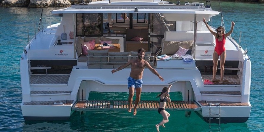 Fountaine Pajot Astréa 42