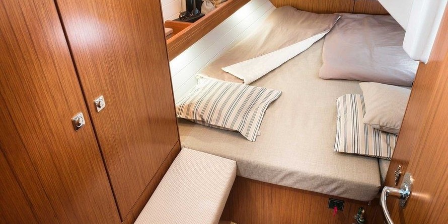 Bavaria CRUISER 34