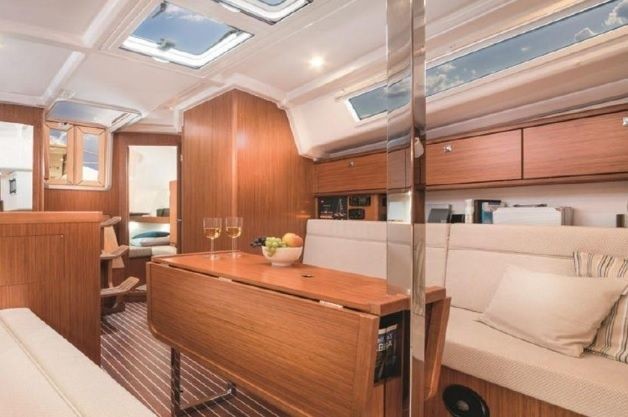 Bavaria CRUISER 34