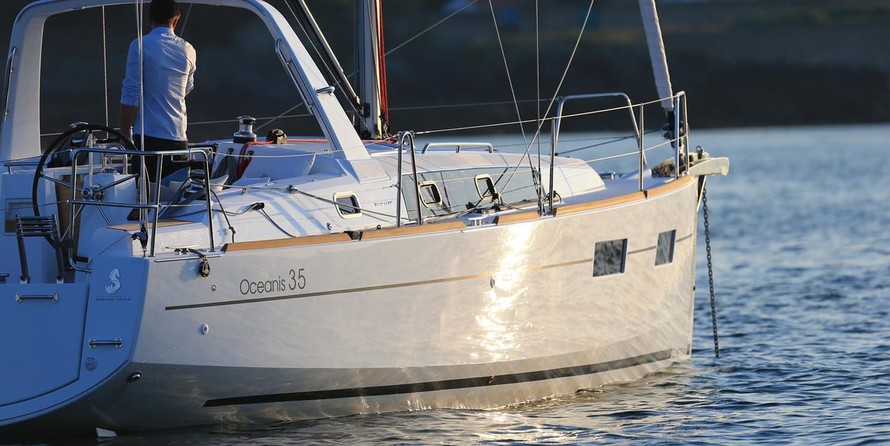 Beneteau Oceanis 35