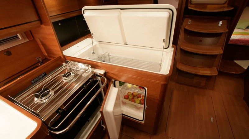 Dufour 405