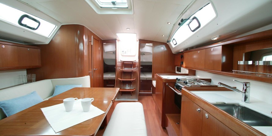 Beneteau Oceanis 40