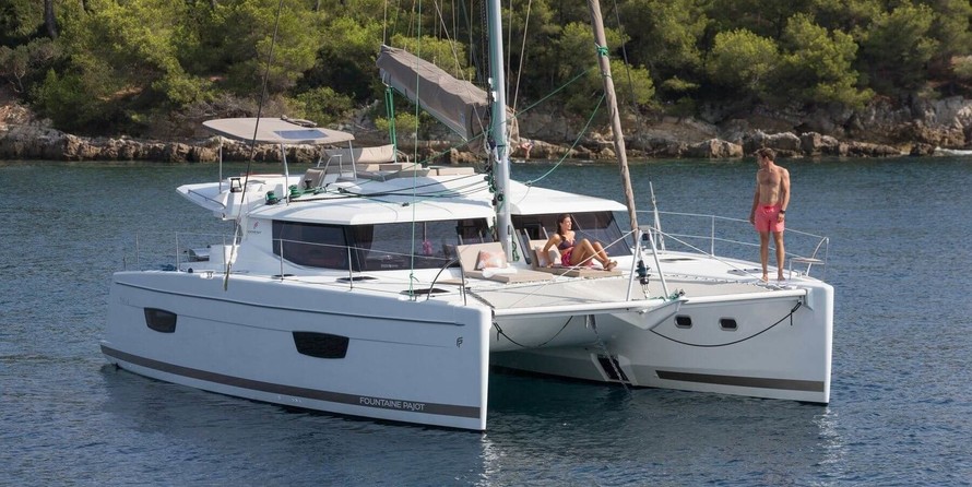 Fountaine Pajot Helia 44