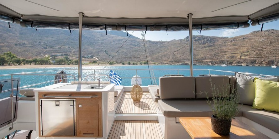 Fountaine Pajot Alegria 67