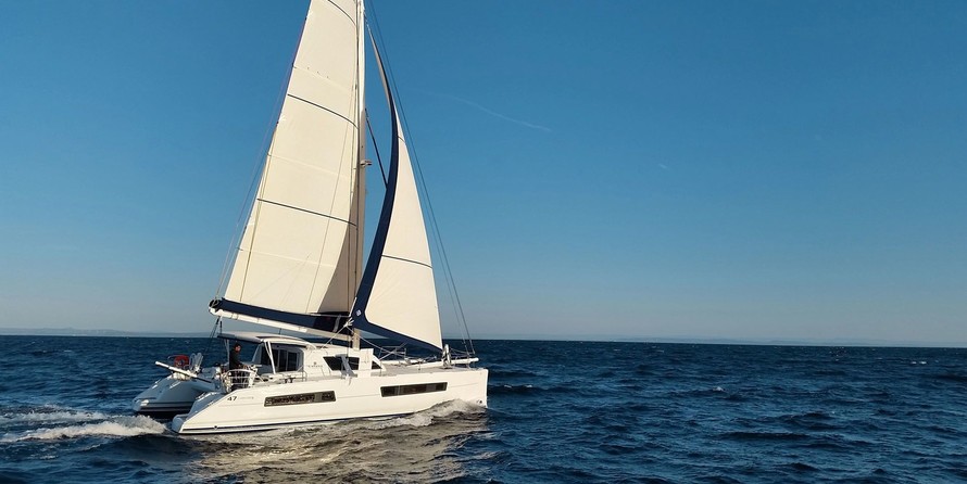 Catana 47