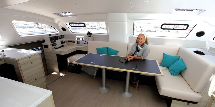 Catana 47