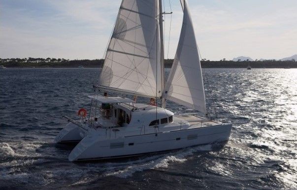 Lagoon 380 S2