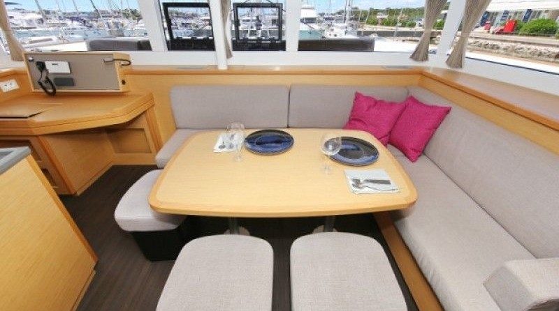 Lagoon 450 F