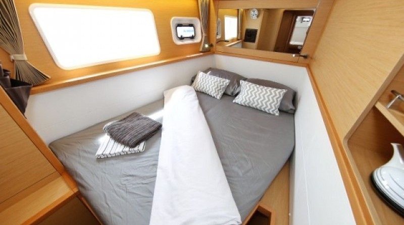 Lagoon 450 F