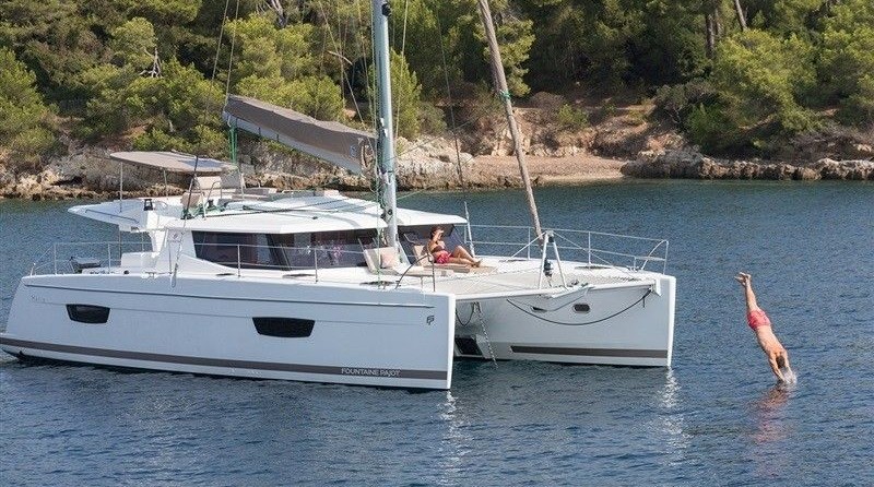 Fountaine Pajot Helia 44