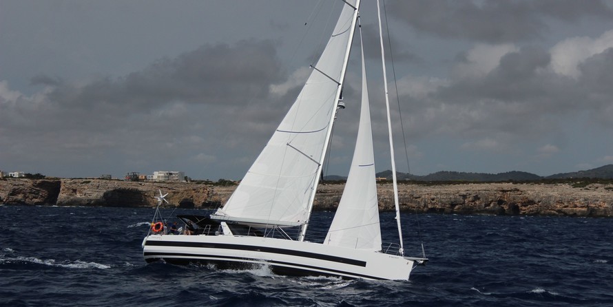Beneteau Oceanis Yacht 62