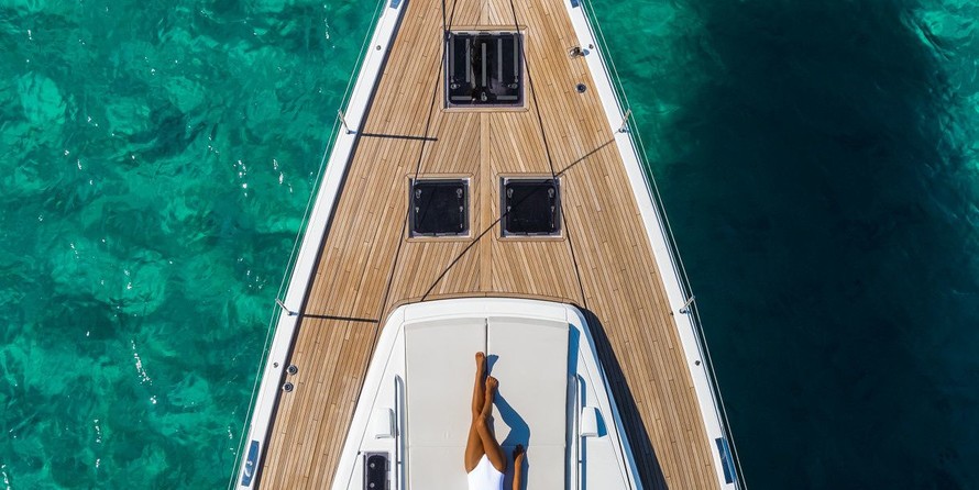 Beneteau Oceanis Yacht 62