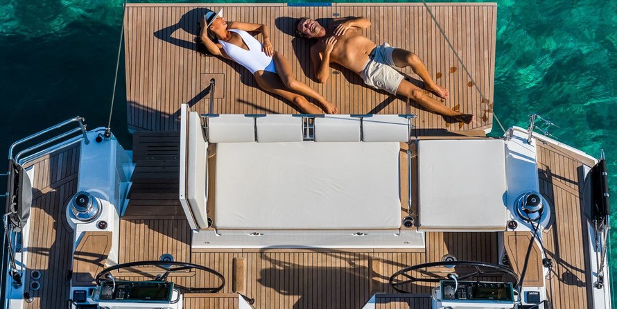 Beneteau Oceanis Yacht 62