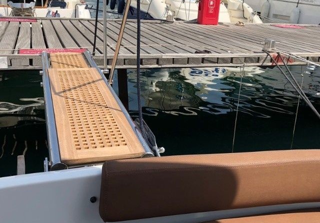 Beneteau Antares 42