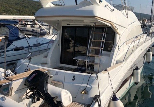 Beneteau Antares 42