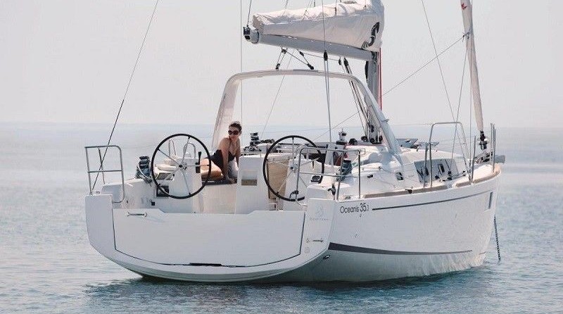 Beneteau Oceanis 35