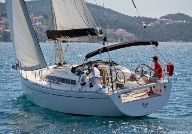 Salona 44