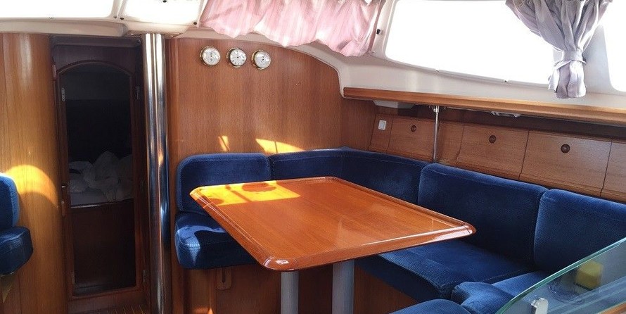 Jeanneau Sun Odyssey 43