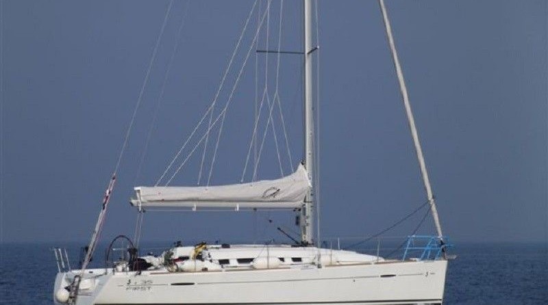Beneteau First 35