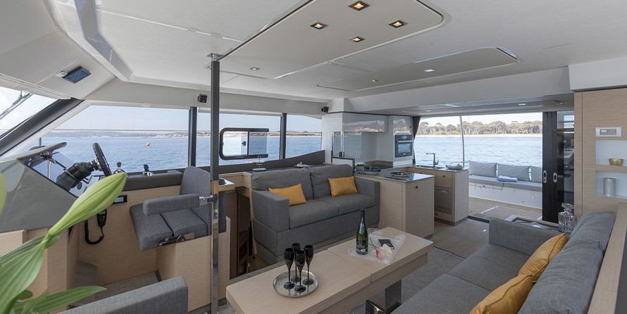 Fountaine Pajot MY 44