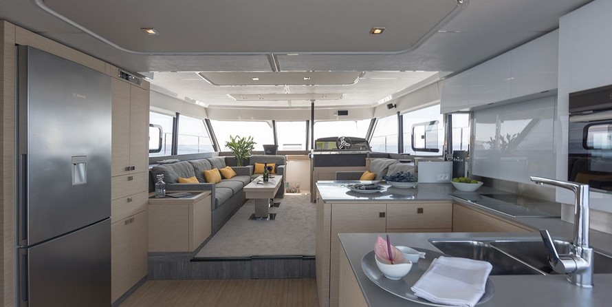 Fountaine Pajot MY 44