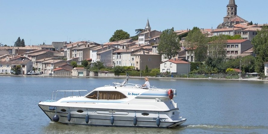 Le Boat Countess