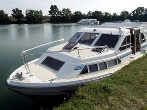 Le Boat Crusader